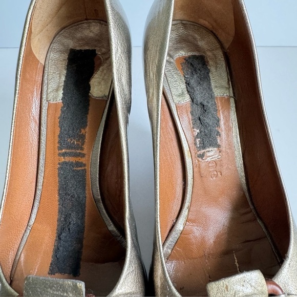 CHLOE Y2K Wedge Heels Shoes Metallic Gold Patent Leather Peep Toe Womens 39 9 - Picture 4 of 14